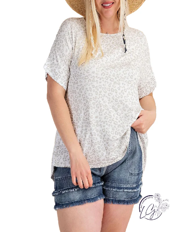 Curvy Ready to Escape Leopard Top Traditional Women's 