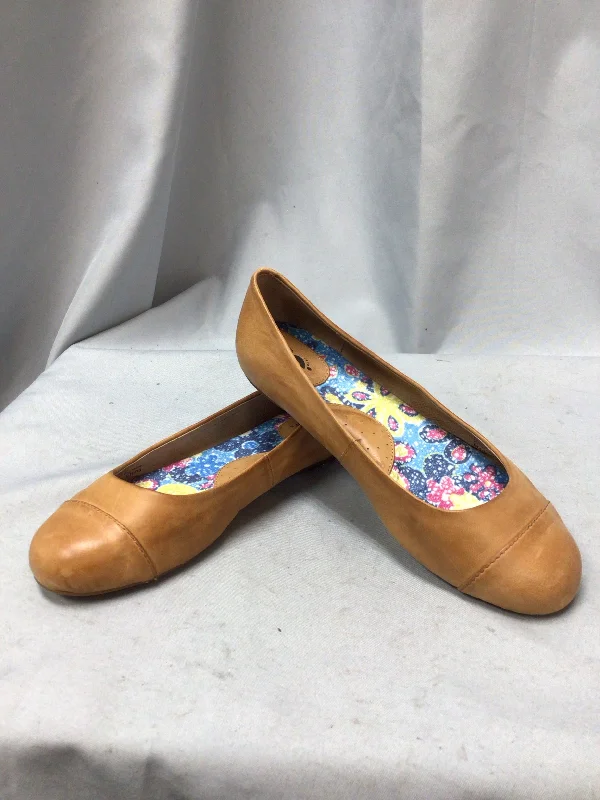 SOFT WALK SIZE 6 Ladies SHOES